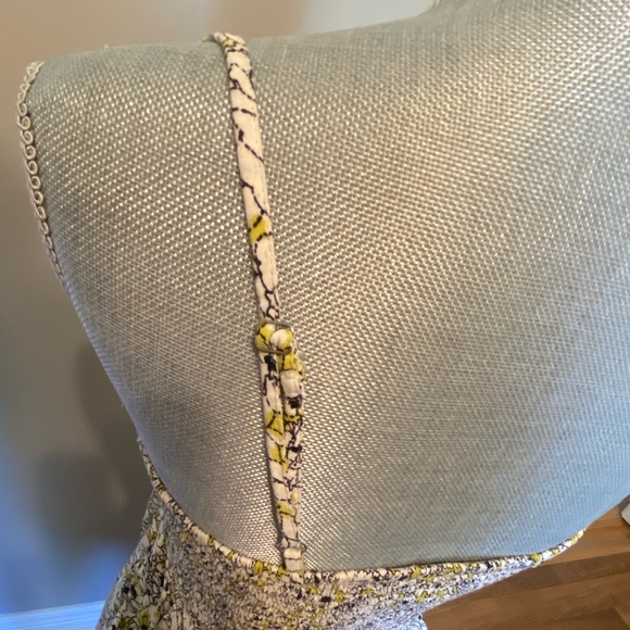 Angie Smocked Floral Dress - Picture 8 of 10